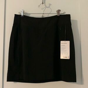 SOHO SKORT. Black size 8 from Athleta